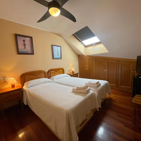 Apartamento Cinema Cangas de Onís Exterior photo